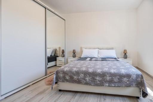 Nikola Apartment เนอุม ภายนอก รูปภาพ